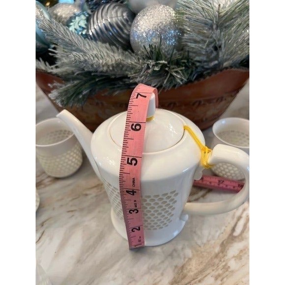 Bone China Tea Set - Picture 5 of 9